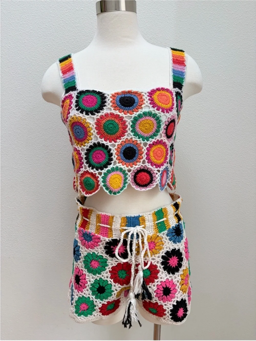 Farm Rio Crochet Matching Set Granny Square Crop Top Shorts Red Pink Size Medium